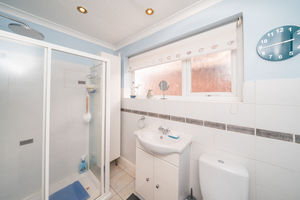 SHOWER ROOM- click for photo gallery